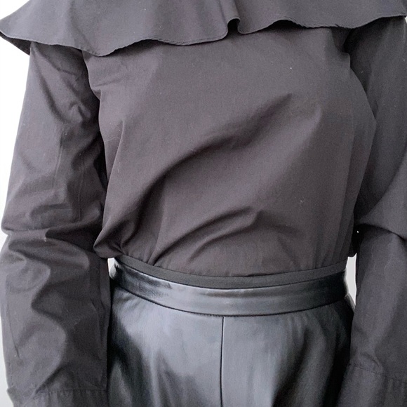 Zara top 🖤 - Picture 2 of 4